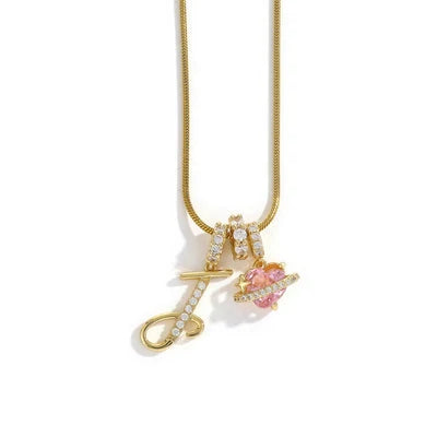 Elegante Halskette mit Herzanhänger