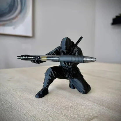 Ninja Schreibtisch-Stifthalter