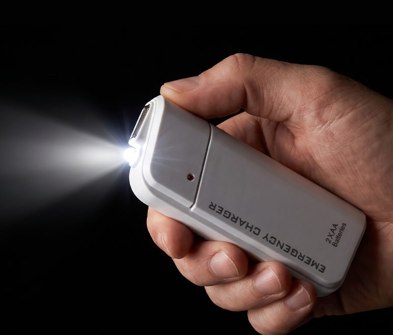 AA-Batterie-Powerbank mit LED-Taschenlampe – Zusätzliche Energie für Ihr Smartphone im Notfall