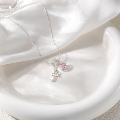 Elegante Halskette mit Herzanhänger